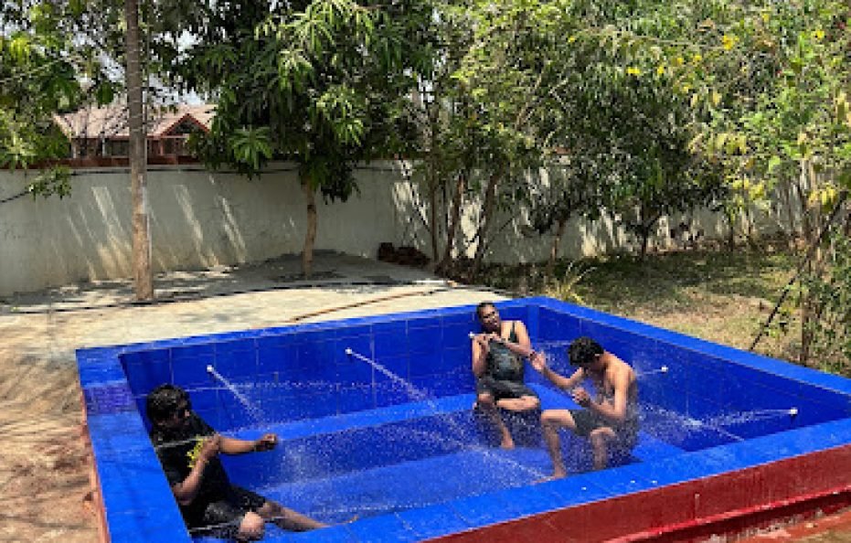 Lake View Resort & Villa