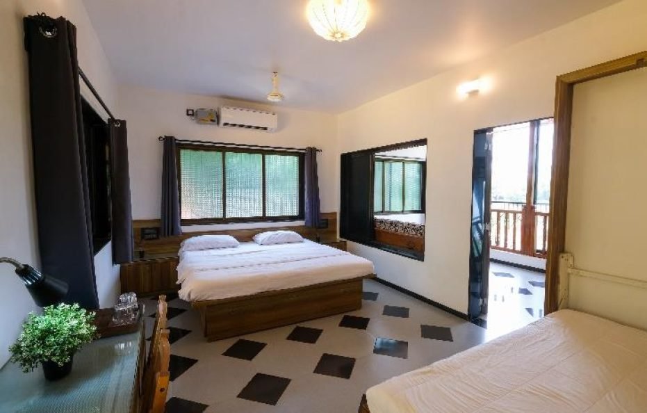 Saguna Baug’s Row House