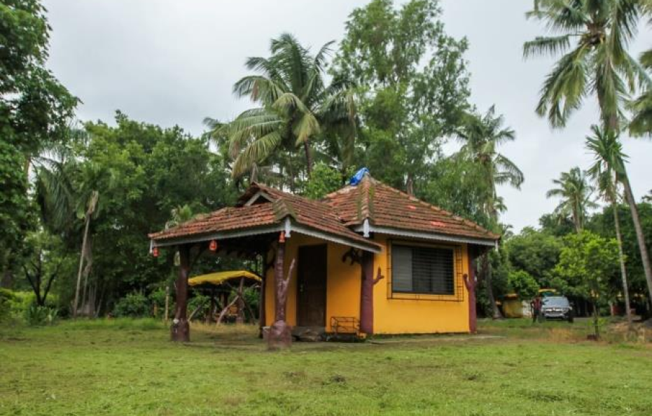 Saguna Baug’s Non-AC Cottage