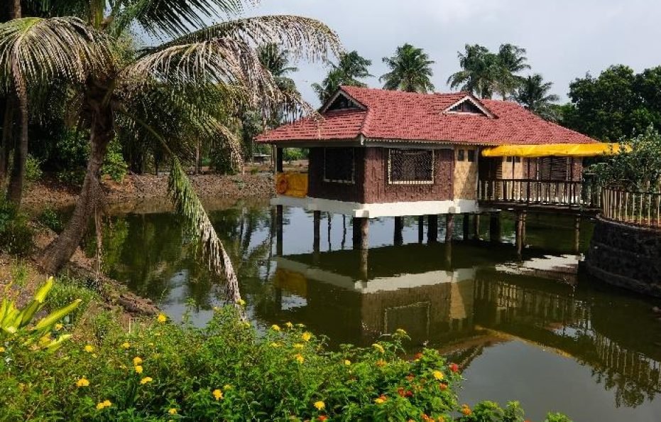 Saguna Baug’s Classic Pond House