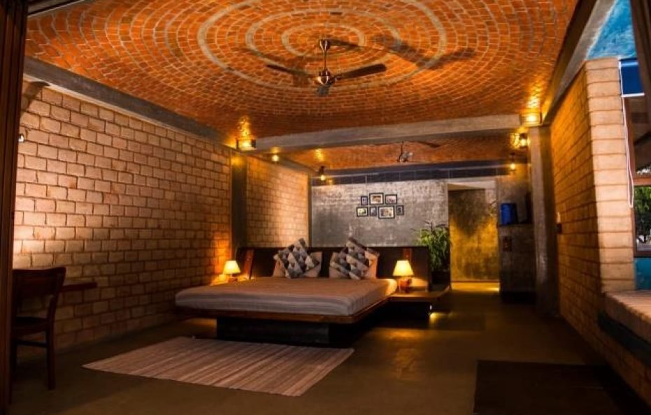 Saguna Baug’s Premium Pond House