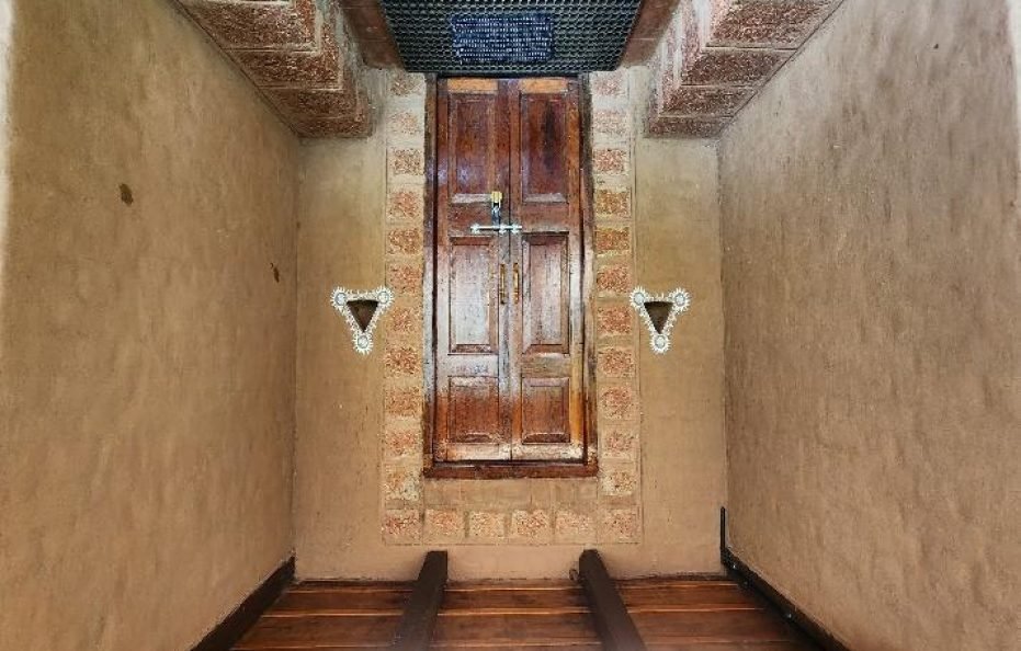 Saguna Baug’s Mud House