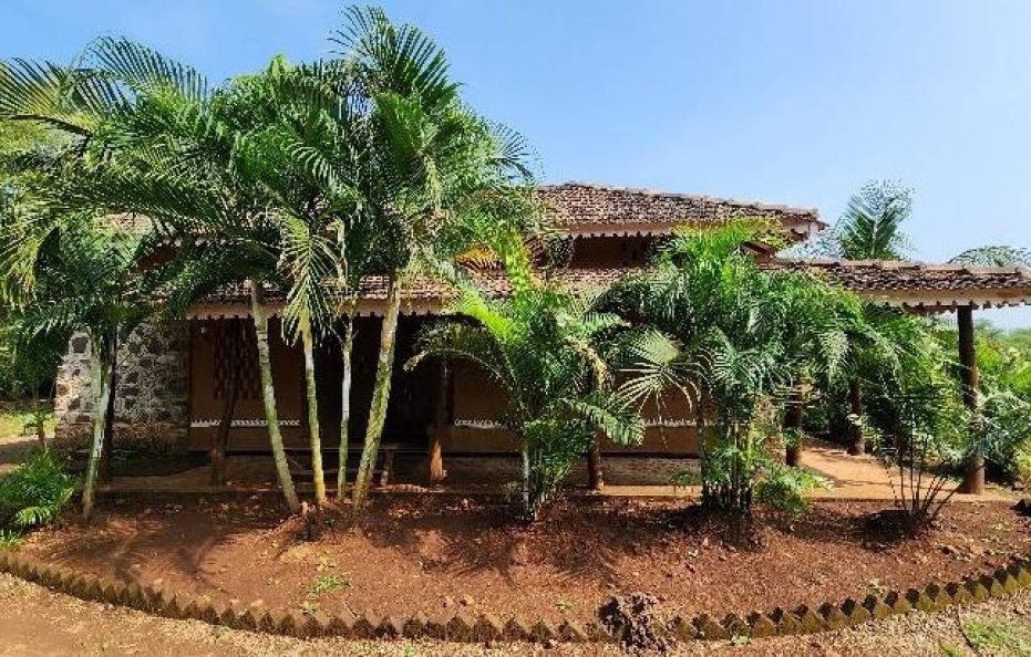 Saguna Baug’s Mud House