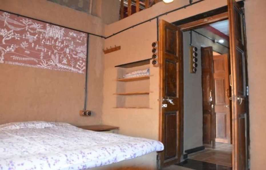 Saguna Baug’s Mud House