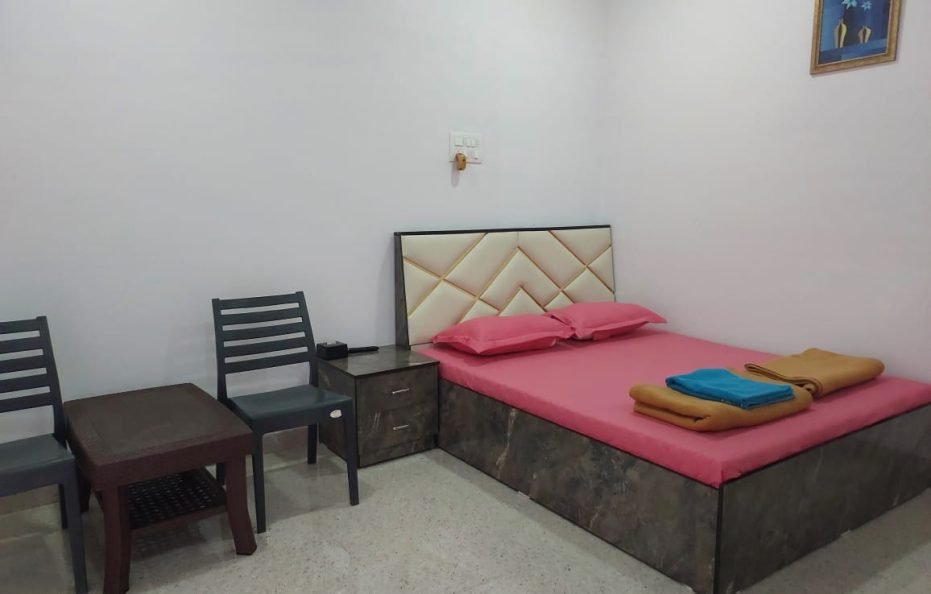 Sparsh’s Single AC Room