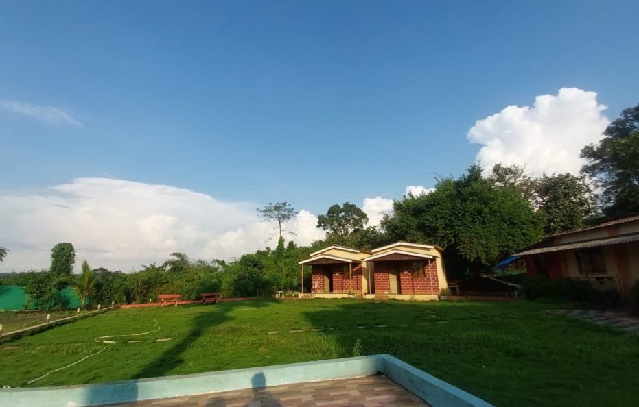 WildCraze Farmhouse & Resort in Vangani