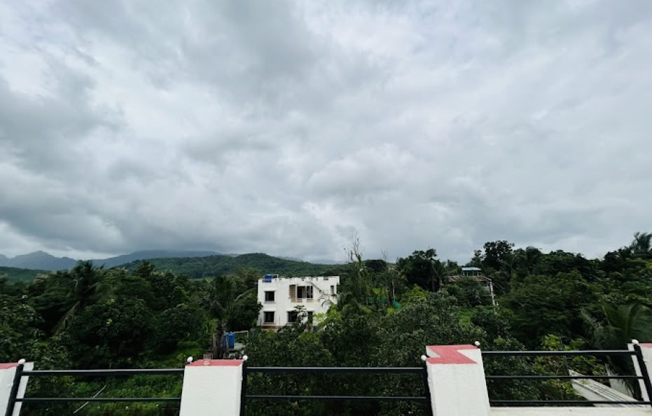 GreenWood Villa in Vangani