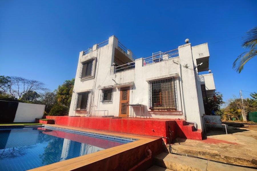 GreenWood Villa in Vangani