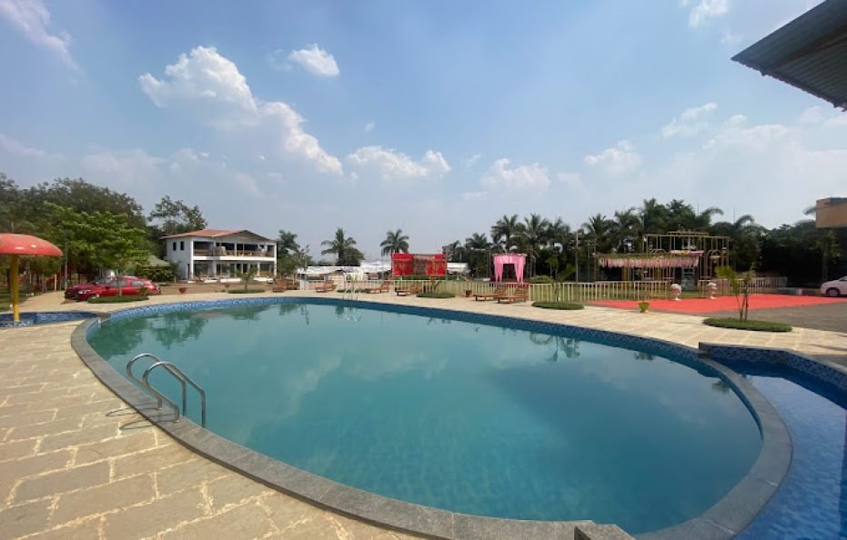 Seema’s Resort in Neral