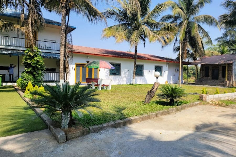 Vasant Holiday’s Farm House