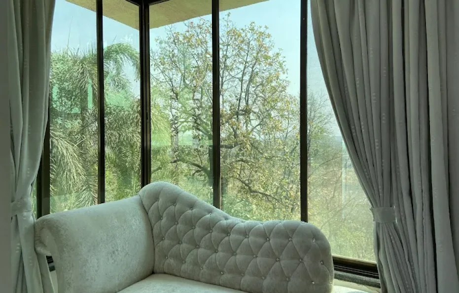 Divine Roots Luxury Stay Neral