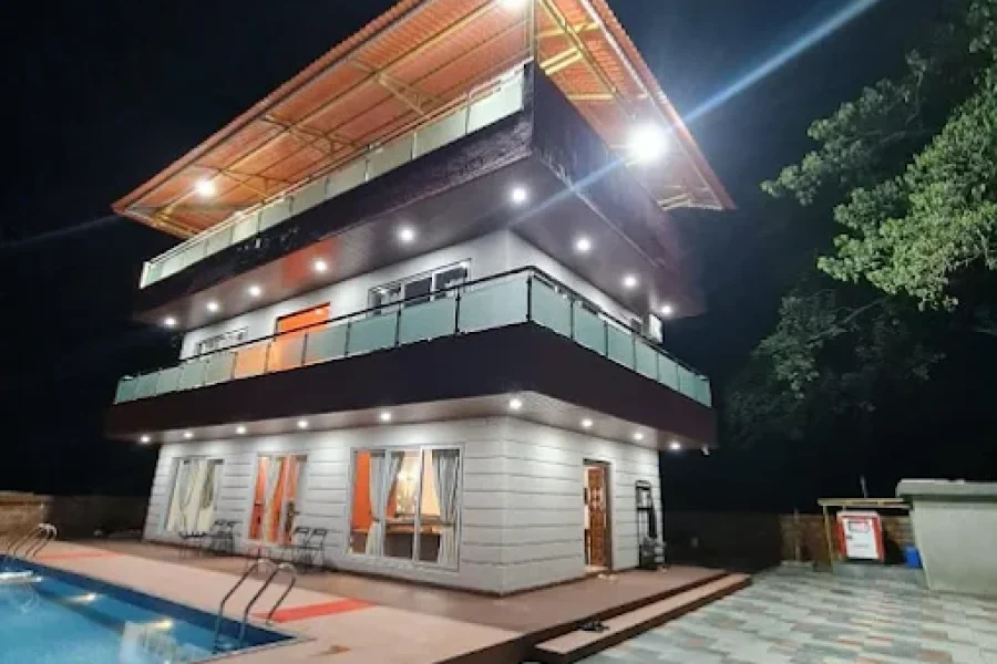 Hideaway Villa Karjat