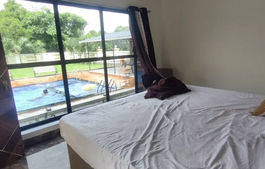 Malhar Farm House Neral