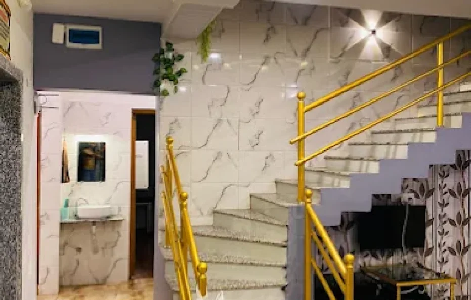 Palmquist Villa Neral