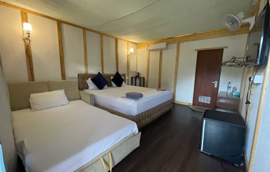 River Deck AC Cottages