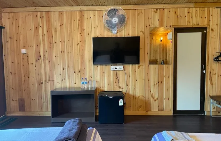 River Deck AC Cottages