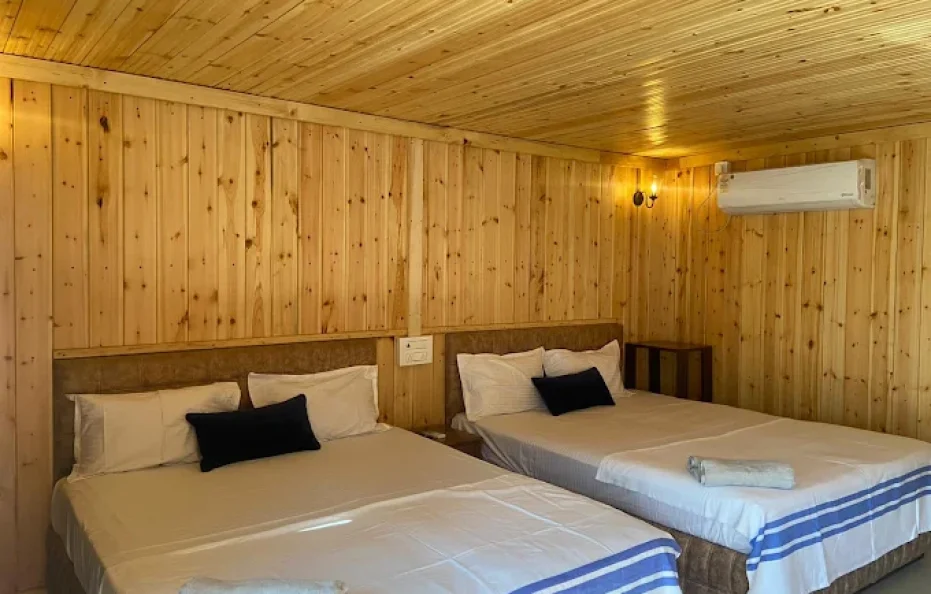 River Deck AC Cottages