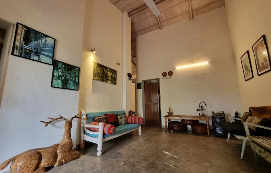 Stranger to Nature Badlapur