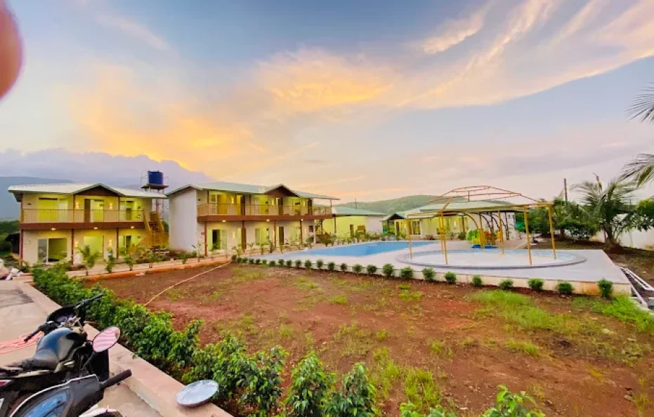 The Mountain View Neral