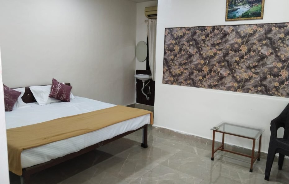 The Sol Farms AC Room