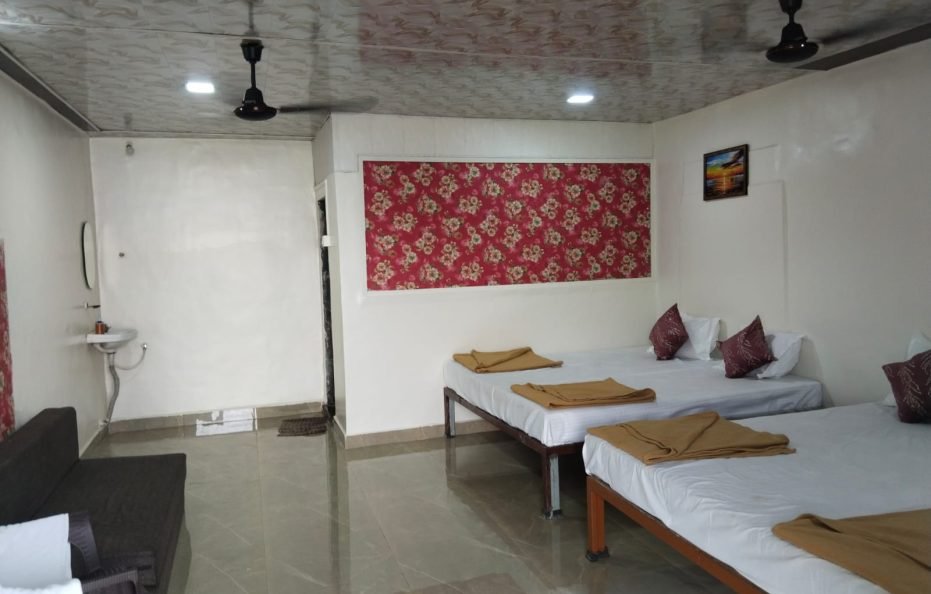 The Sol Farms AC Room