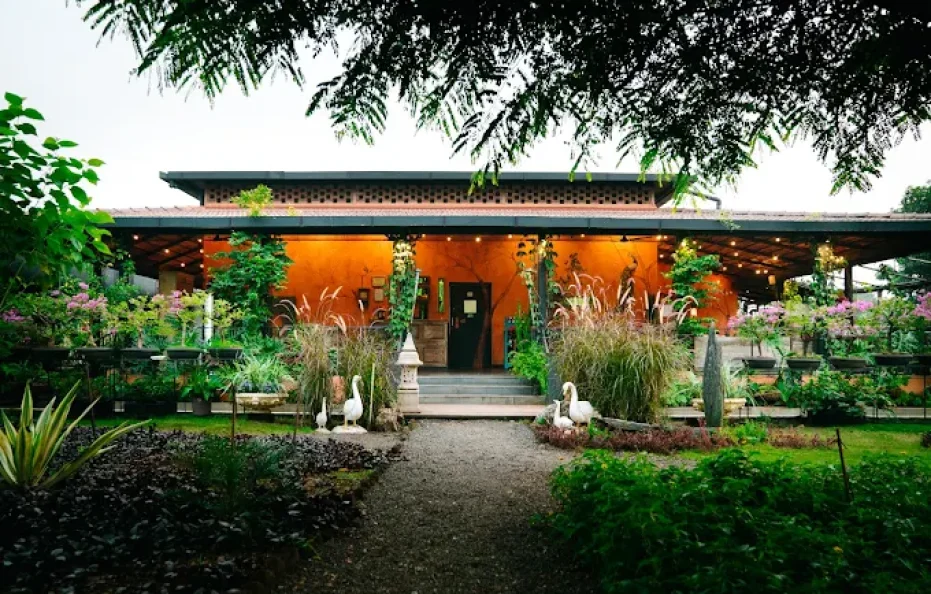 Tooth Mountain Farms Karjat