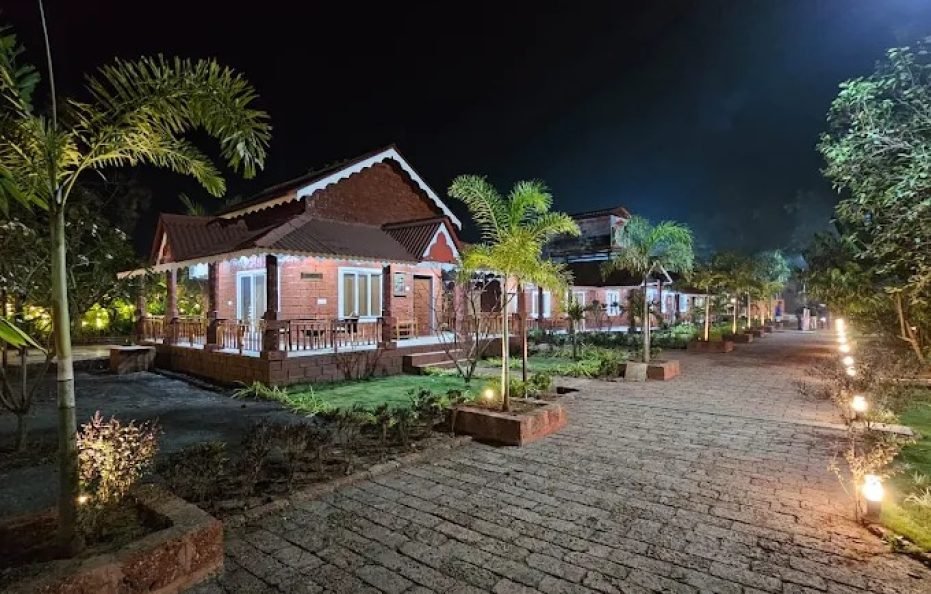 Crimson Bricks and Wood Resort Karjat