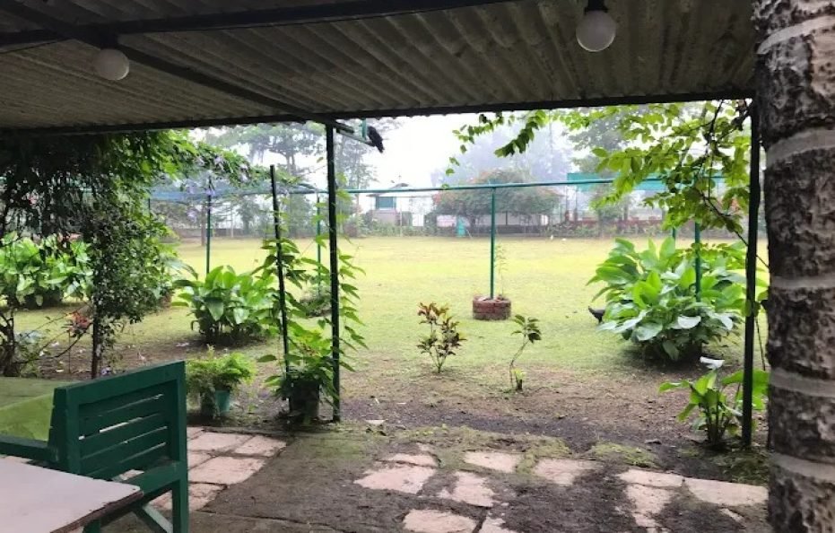 Lake Placid Tudor Retreat Karjat